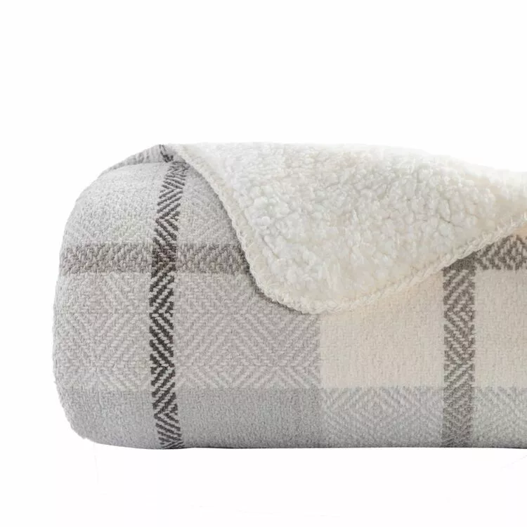 Elysian Plaid Sherpa Throw 130x170cm Grey 130 X 170 Cm 3 Elysian Plaid Sherpa Throw 130x170cm Grey 130 X 170 Cm
